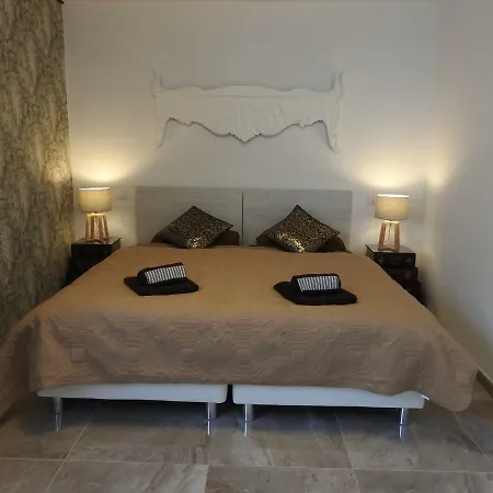 בית הארחה Bella Vista Sun Club *